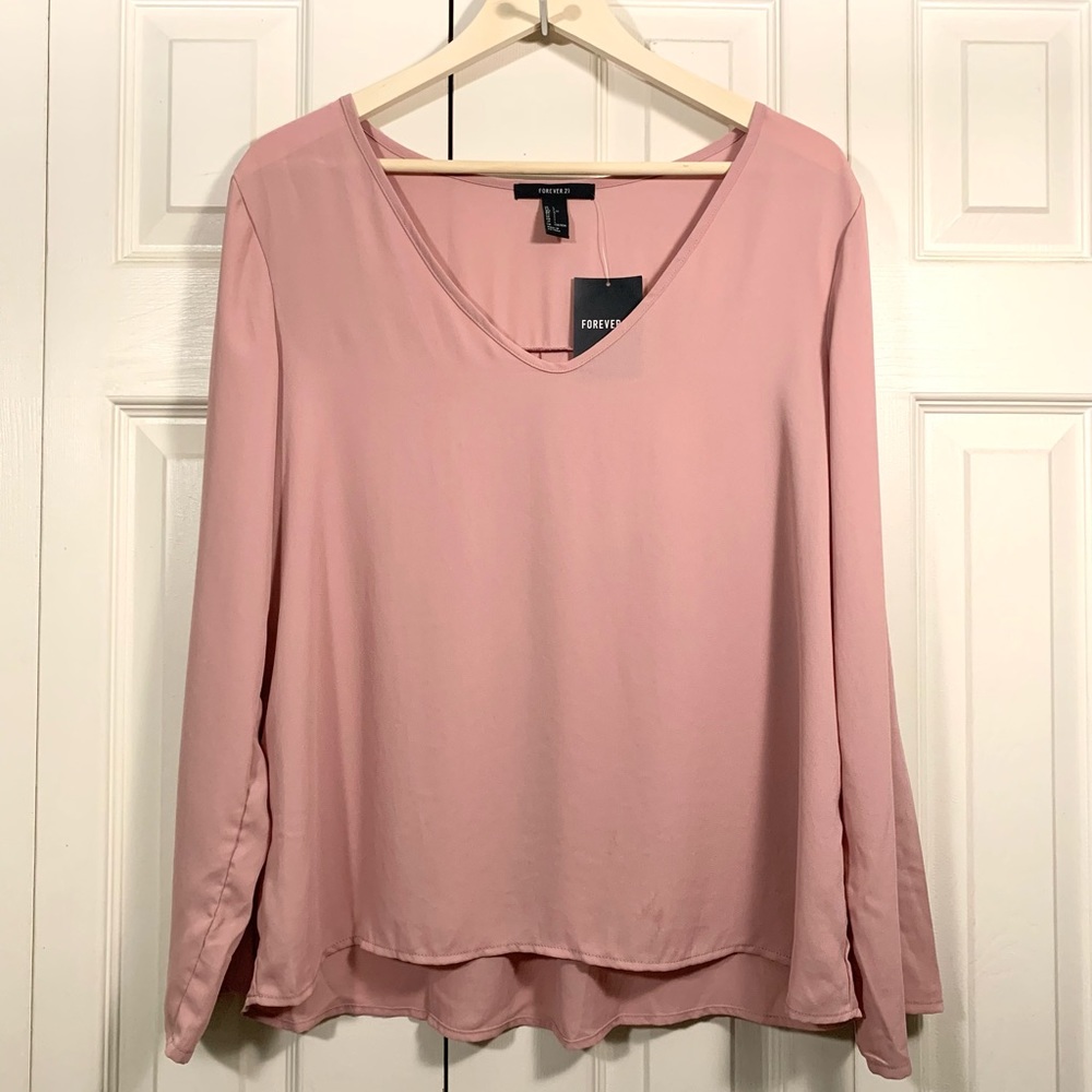 🌸 NWT 🌸 F21 Millennial Pink Blouse 🌸